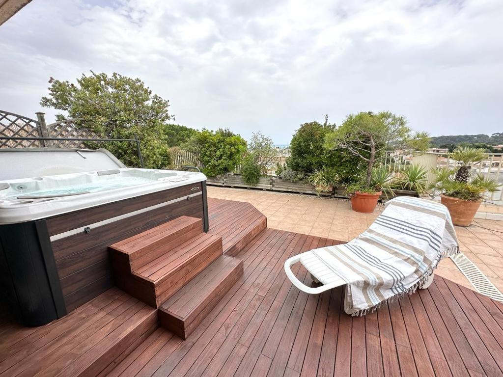 Panoramic Sea View Penthouse With Jacuzzi And 450 Sqm Terrace Apartment Antibes Ngoại thất bức ảnh