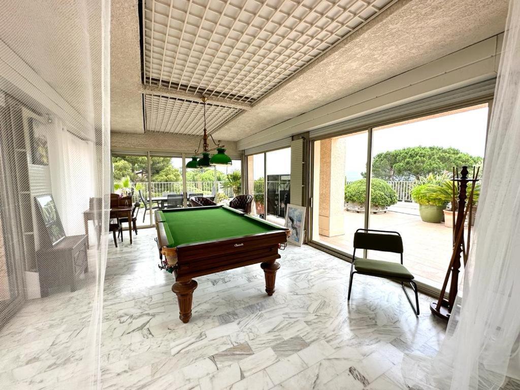 Panoramic Sea View Penthouse With Jacuzzi And 450 Sqm Terrace Apartment Antibes Ngoại thất bức ảnh